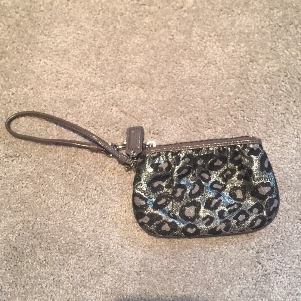 Coach Wristlet cheetah sliver gray and black